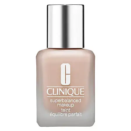 Clinique Superbalanced Makeup, CN 62 Porcelain Beige for Dry Combination and Combination Oily Skin - 1.0 Oz/30 Ml