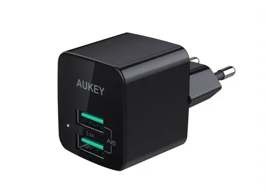 PA-U32 Black Mini fast charger 4.8A 12W