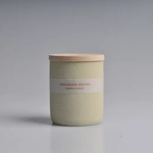 Aromātiskā svece JASMINE & WOOD 230gr, +|- 35h