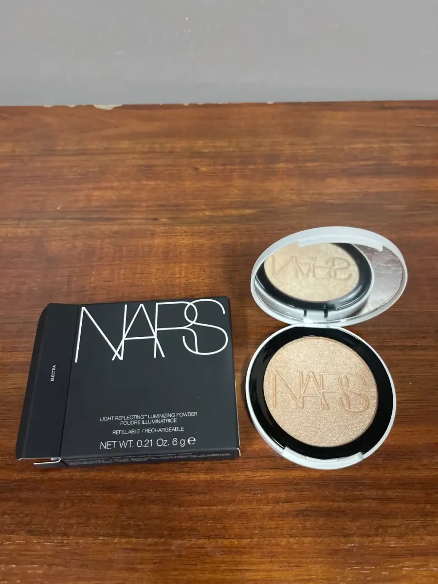 NARS - Light Reflecting Luminizing Powder