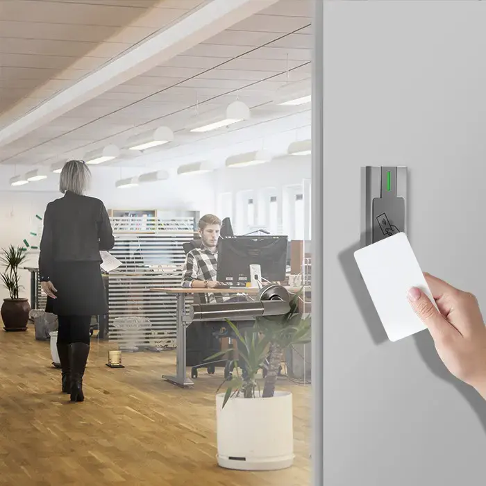 Qoltec Proximity card and key fob reader