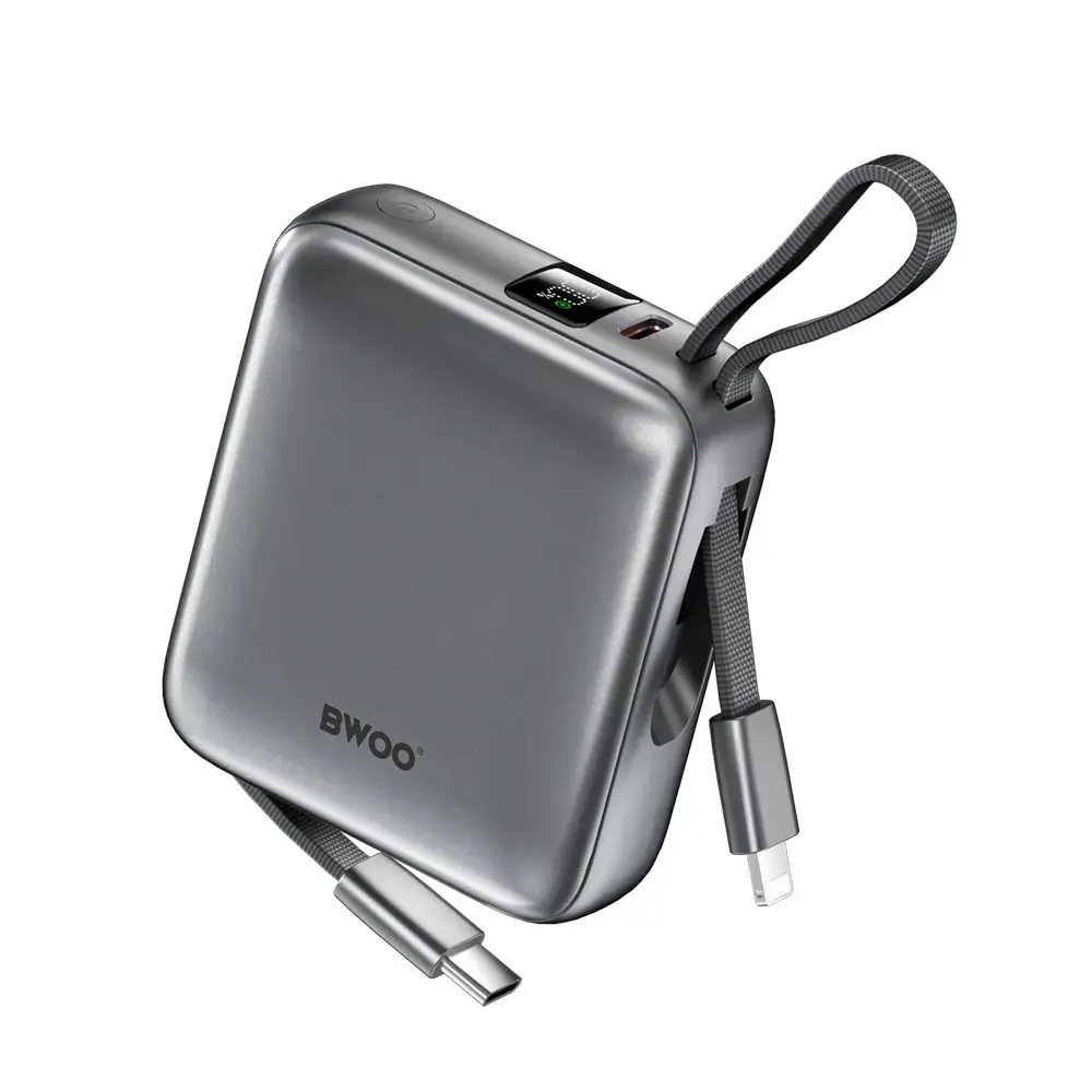 BWOO P74 ārējais akumulators (powerbank) | 10 000 mAh | 22.5W | USB-C, Lightning | melns