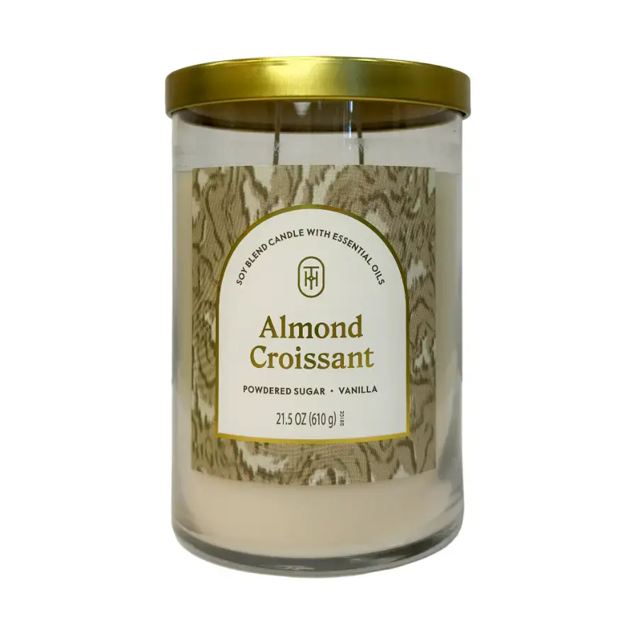 Threshold Scented candle Almond Croissant 610g, +/- 70h