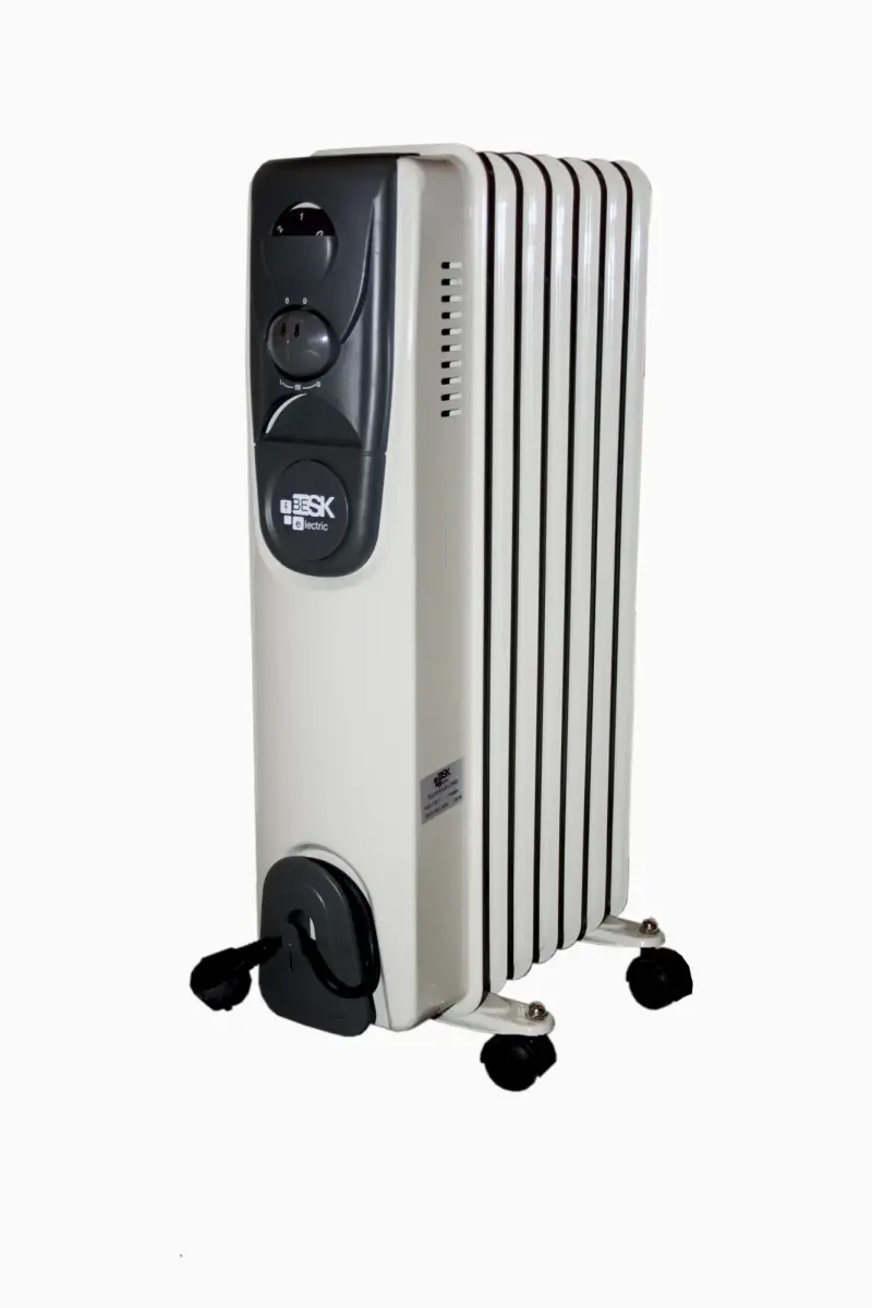 Eļļas radiators 7 sekcijas 1500W