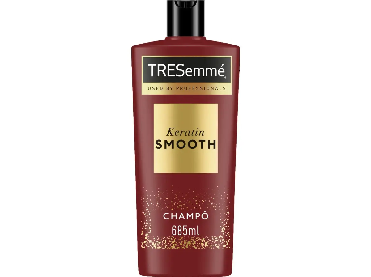 TRESemmé Keratin Smooth Smoothing Shampoo for Unruly and Frizzy Hair 685ml