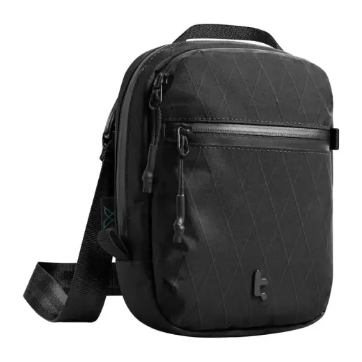 Aviator-T37 travel bag with shoulder strap X-Pac (black)