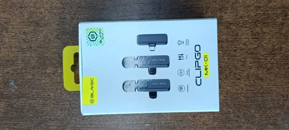 Selfie Stick - with detachable bluetooth remote control, tripod and ring lamp - P40D-3 Black (damaged packaging)
