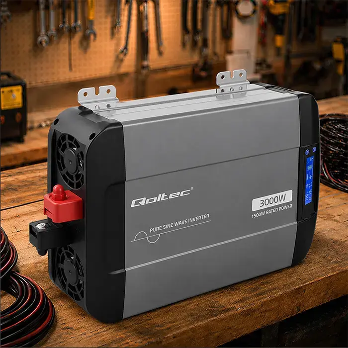 Qoltec Pure Sine Wave Inverter | 12V to 230V | 1500/3000W | LCD | USB | USC-C | Compatible with LiFePO4 GEL AGM
