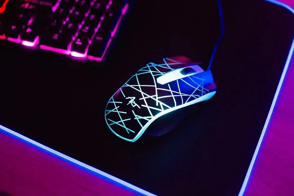 ART set wire keyboard USB A QWERTY with light + wire mouse USB A with light AK-50 black