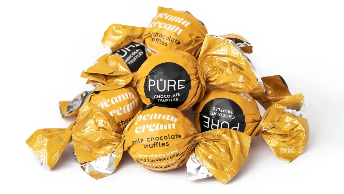 Pure Chocolate Milk chocolate truffles with peanut cream filling 1kg, PURE