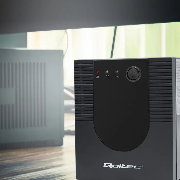 Qoltec Uninterruptible Power Supply UPS Line Interactive | Monolith | 2000VA | 1200W | USB | RJ45