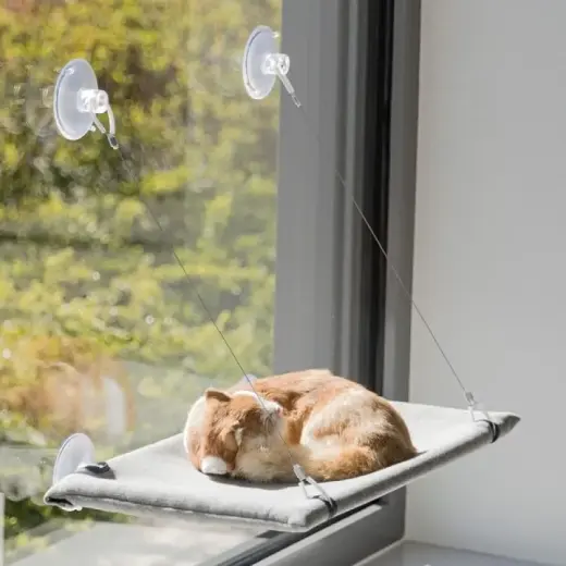 Guļvieta dzīvniekiem - Trixie Window platform, velour, 50×30 cm