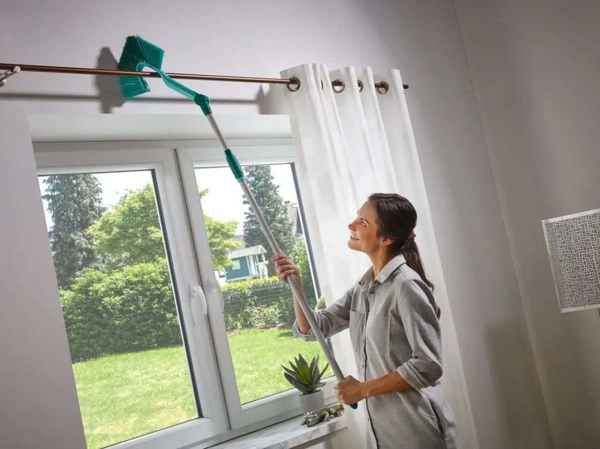LEIFHEIT Putekļu birste ar teleskopisku kātu 140–220cm Dusty