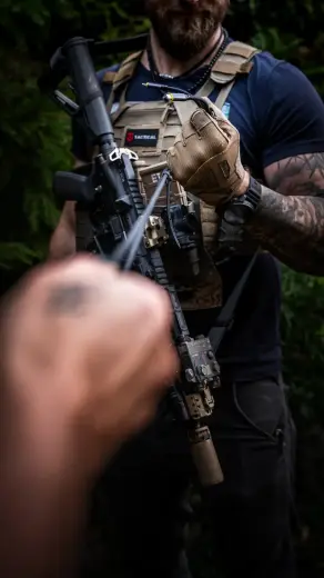 Tactical Fast Rope 2.0 datu pārraides un uzlādes vads | USB-C uz USB-C | 100W | 0.3m