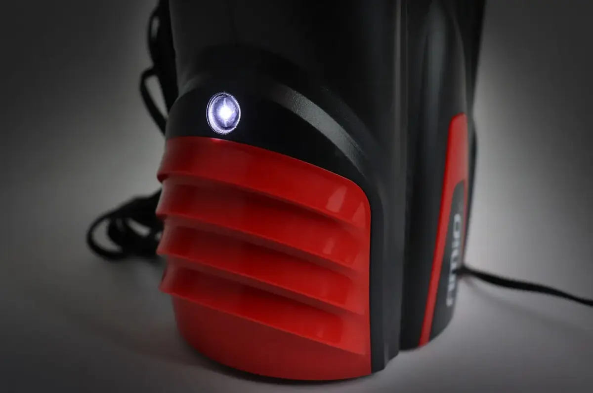 Car Air compressor with digital pressure gauge and LED light 12V ACOMP-16