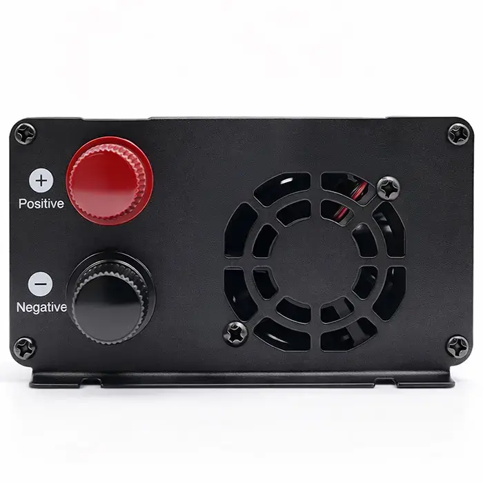 Qoltec MS Wave Voltage Converter | 12V to 230V | 300/600W | USB | Compatible with LiFePO4, GEL and AGM batteries