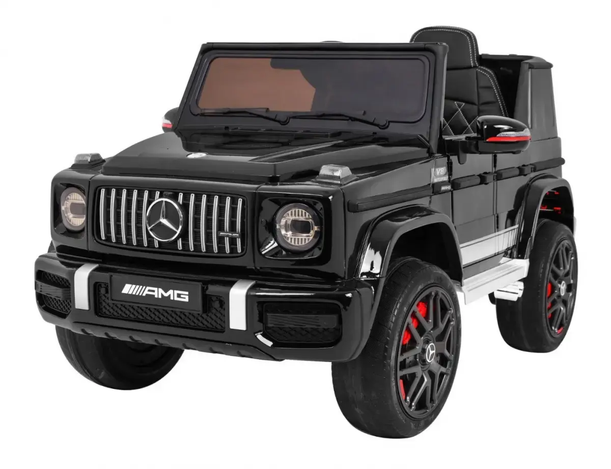 Mercedes G63 krāsots melnā krāsā