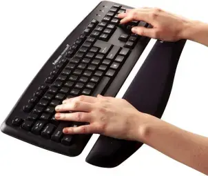 Klaviatūras paliktnis Fellowes Keyboard Wrist Support PlushTouch Black