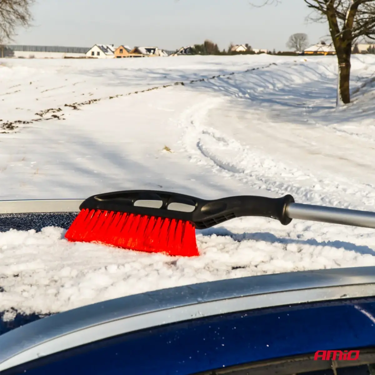 Snow brush with ice scarper 89 cm