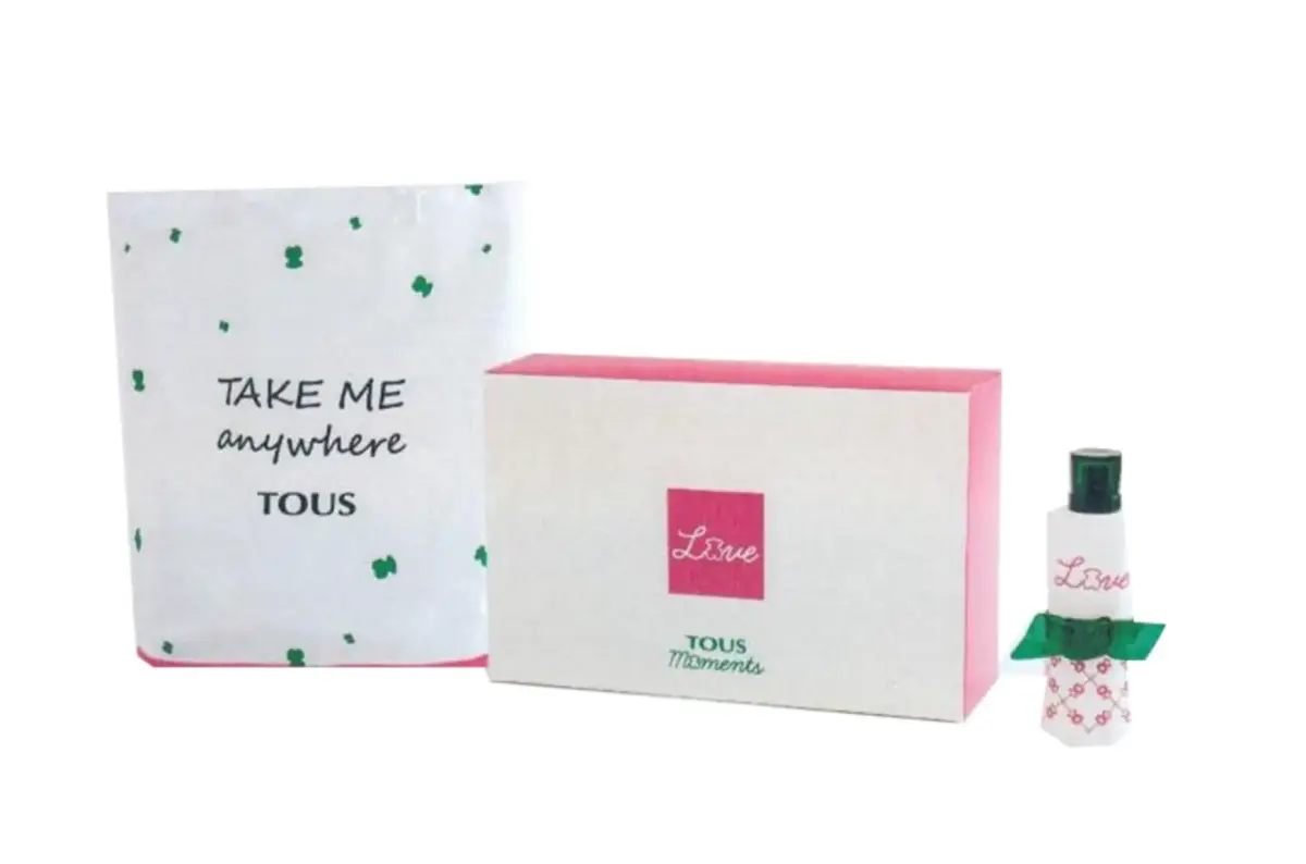 Take Me Anywhere Set Tous: Love Moments, Eau De Toilette, For Women, 90 ml + Love Moments, Textile Bag, Collapisable, For Women