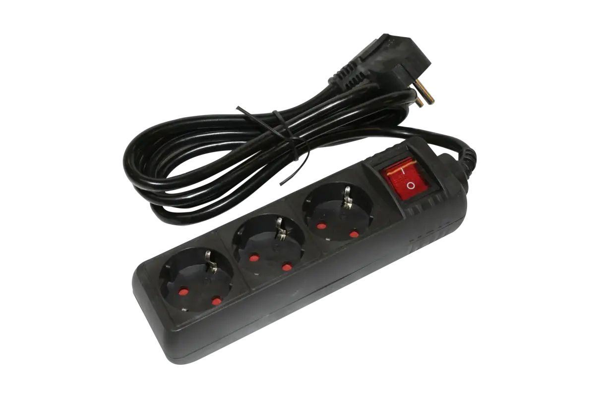 Pagarinātājs 3-vietīgs 5m a/z slēdzi pievadvads 3Gx1.5mm