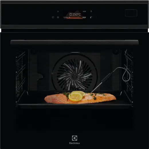 Electrolux SteamBoost tvaika cepeškrāsns, 70l