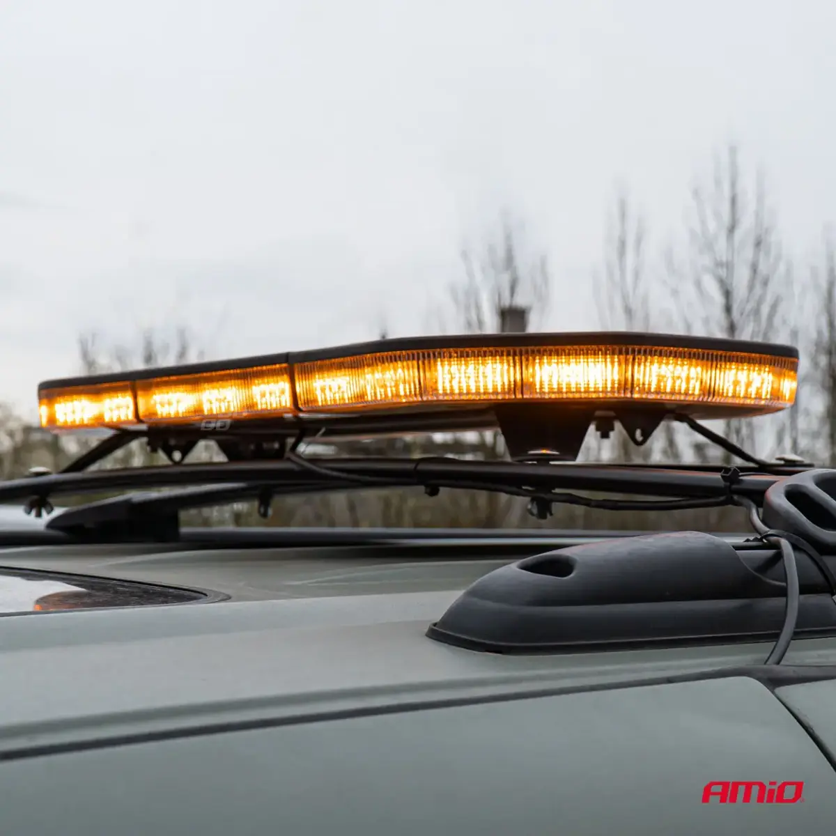 LED warning light bar 132 LED 965mm AMIO-03343
