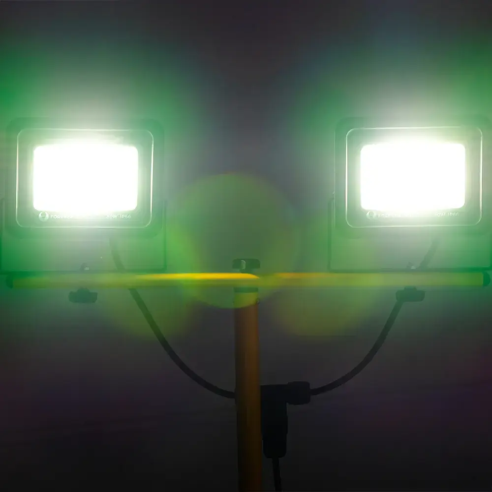LED prožektors LED 2x50W 4500K ar statīvu Forever Light