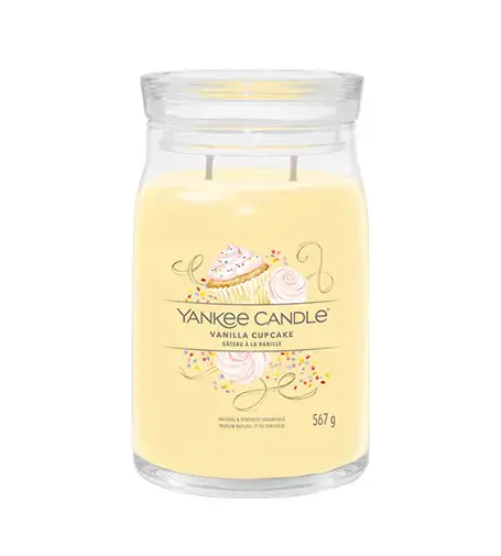 Yankee Candle Vanilla Cupcake signature candle 567 g