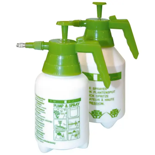Sprayer with pump 1500ml green