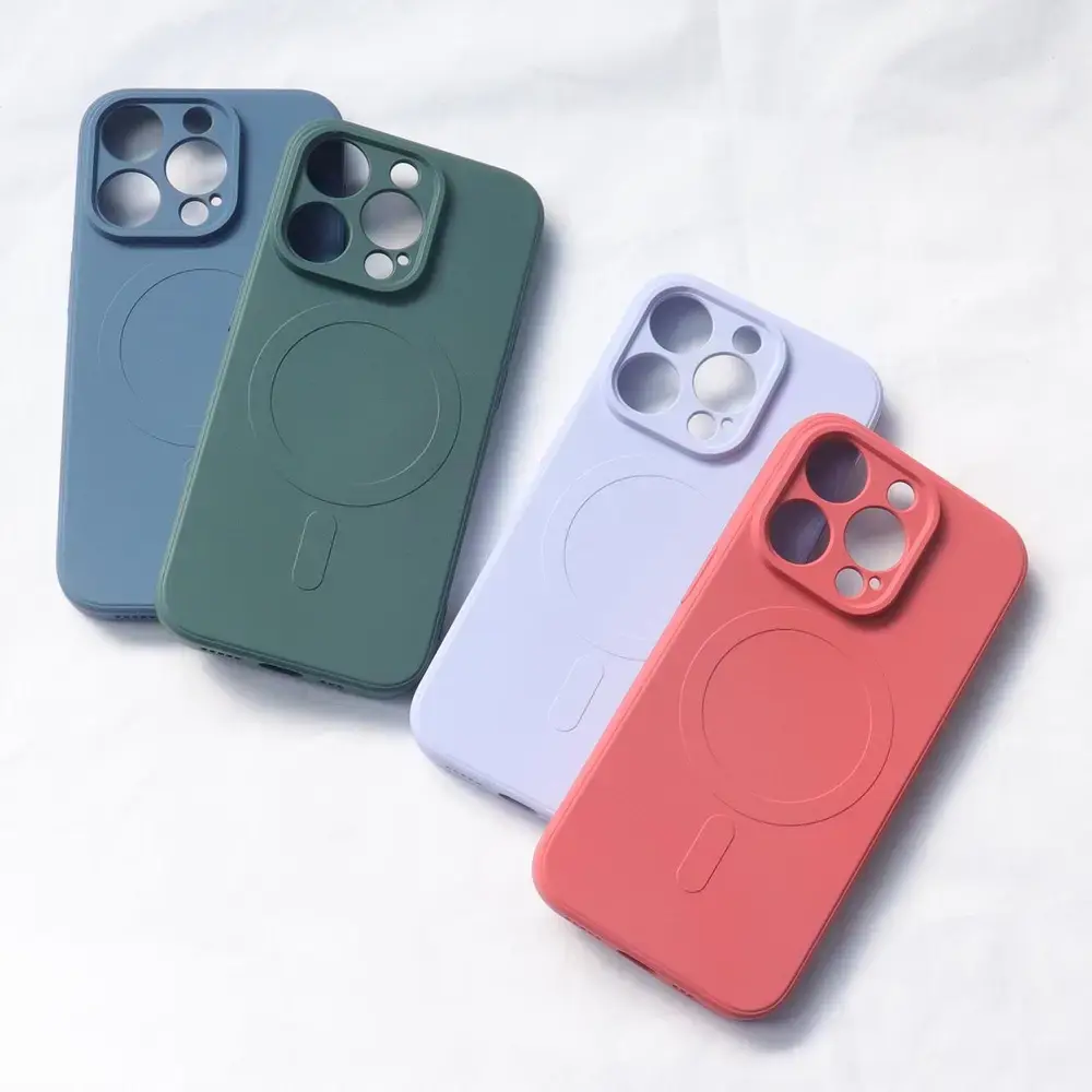 Silicone Case maciņš ar MagSafe atbalstu telefonam iPhone 15 Pro bēšs
