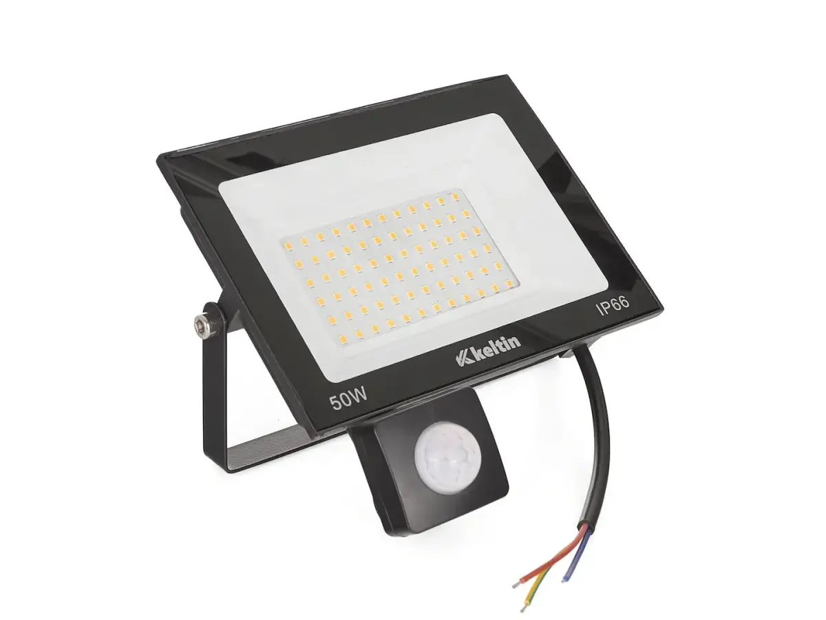 LED-prožektor 50W liikumisanduriga – soe valge 2700K