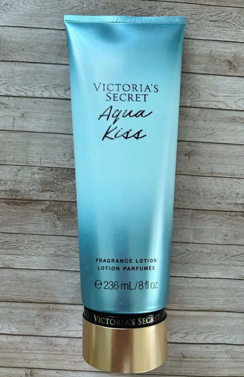 Victoria Secret Aqua Kiss Body Lotion 236ml