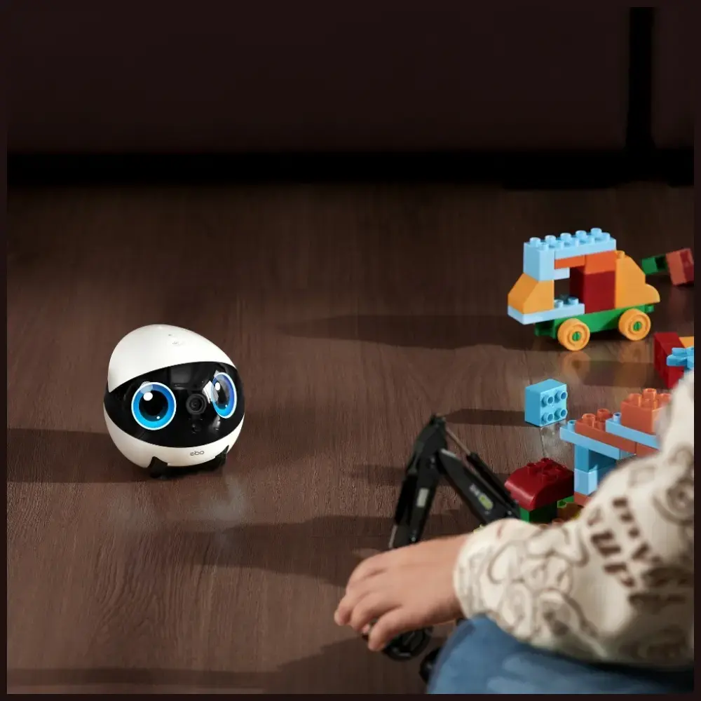 Intelligent companion robot ENABOT   EBO Air2 Plus white