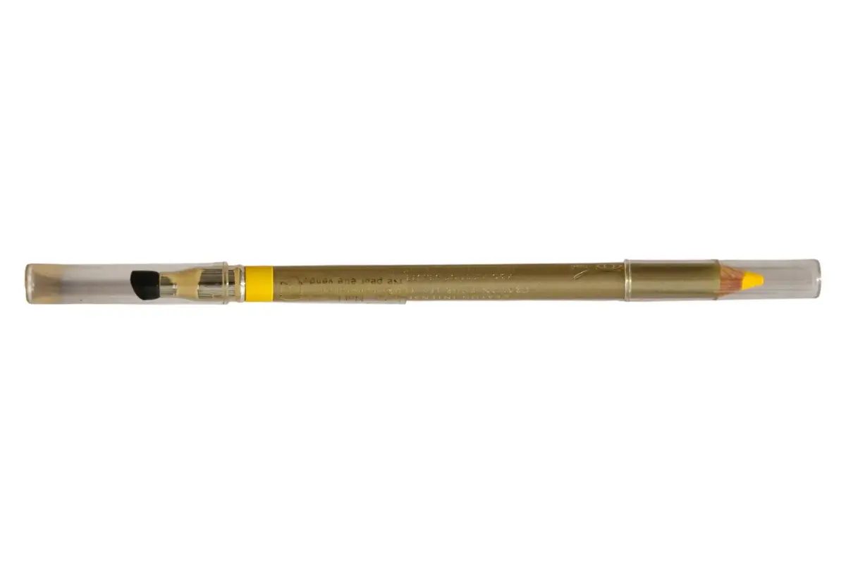 Dolce  AND  Gabbana Pencil, Kajal Eye