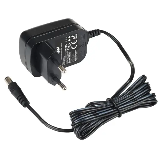Universal power adapter Akyga AK-TB-33 5.0V | 2.0A 10W 5.5 x 2.5 mm 1.5m