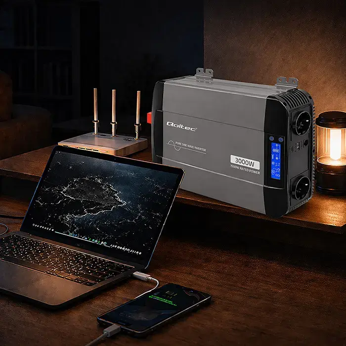 Qoltec Pure Sine Wave Inverter | 12V to 230V | 1500/3000W | LCD | USB | USC-C | Compatible with LiFePO4 GEL AGM