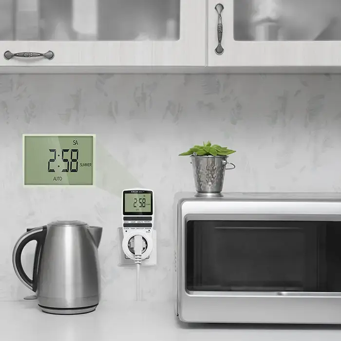 Qoltec Electronic Timer PC0628 | 3680W | 16A | LCD