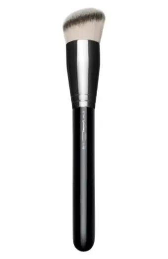 MAC, Synthetic Rounded Slant Brush, Rounded Slant, Foundation Brush, S2TL01