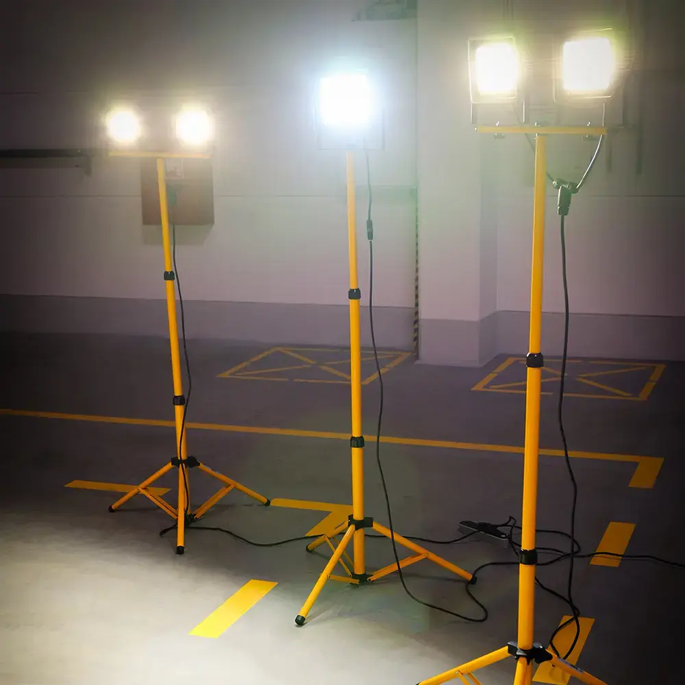 LED prožektors LED 2x50W 4500K ar statīvu Forever Light