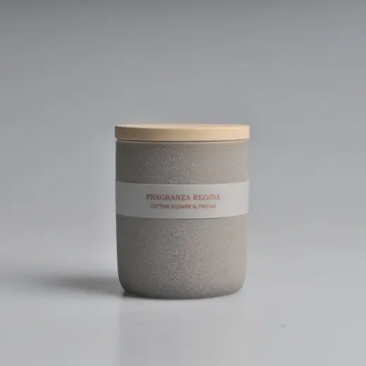 Aromātiskā svece COTTON FLOWER & FREESIA 230gr, +|- 35h