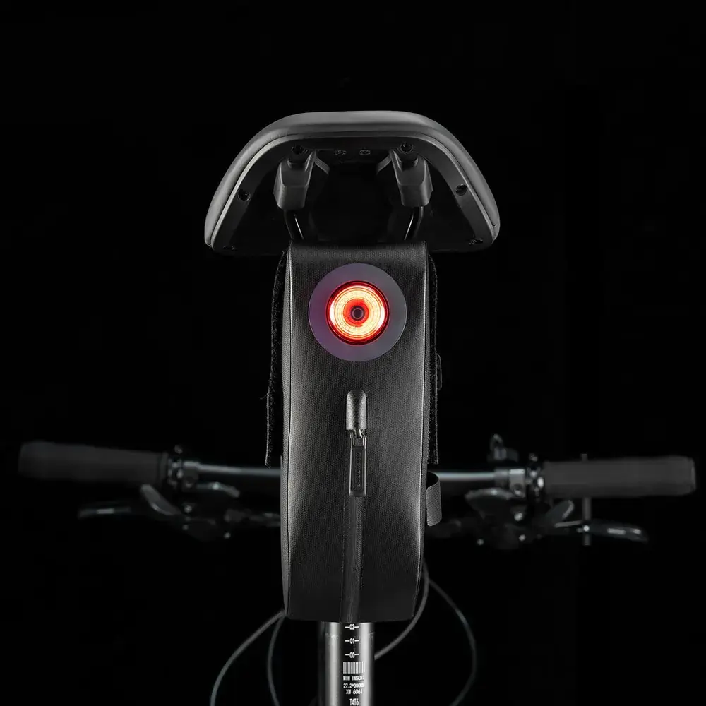 Torba rowerowa Rockbros AS-078-1 podsiodłowa z inteligentną lampką tylną 0,8 l - czarna