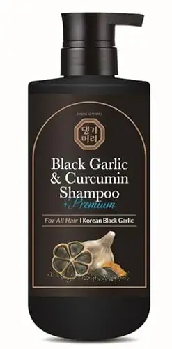 DAENG GI MEO RI Black Garlic & Curcumin Shampoo Deeply Regenerating Shampoo for Hair Growth and Strengthening from the Roots 500 Ml