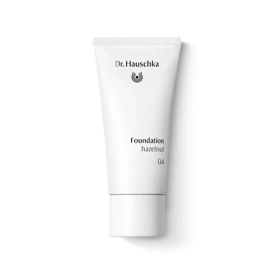 Dr. Hauschka Foundation - Nourishing makeup