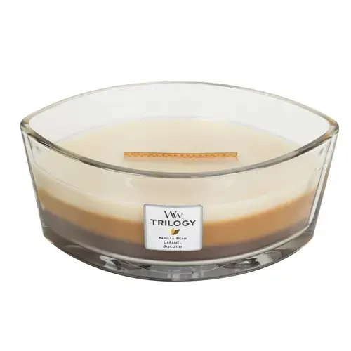 WoodWick Café Sweets scented candle with wooden wick 453,6 g