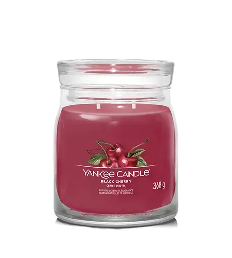 Yankee Candle Black Cherry signature candle medium 368 g