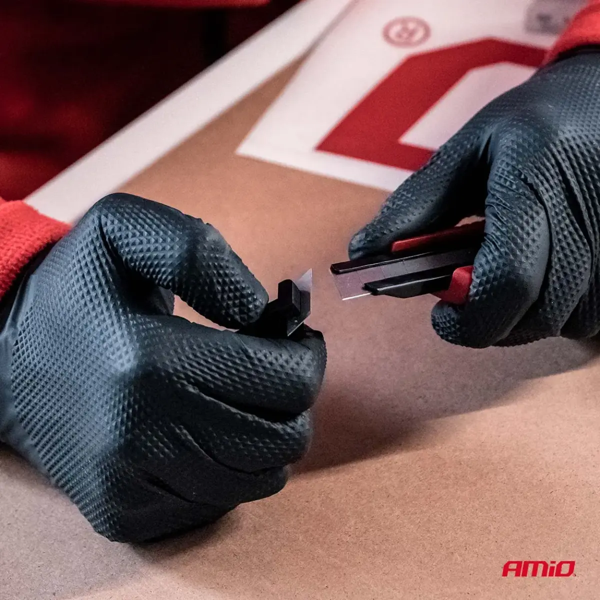 ABS Utility Knife set 100x18x0,5mm 24 pcs Box AMIO-04811