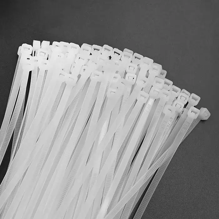 Qoltec Self-locking cable tie | 7.2*300mm | 50 pcs. | Nylon66 | UV | White