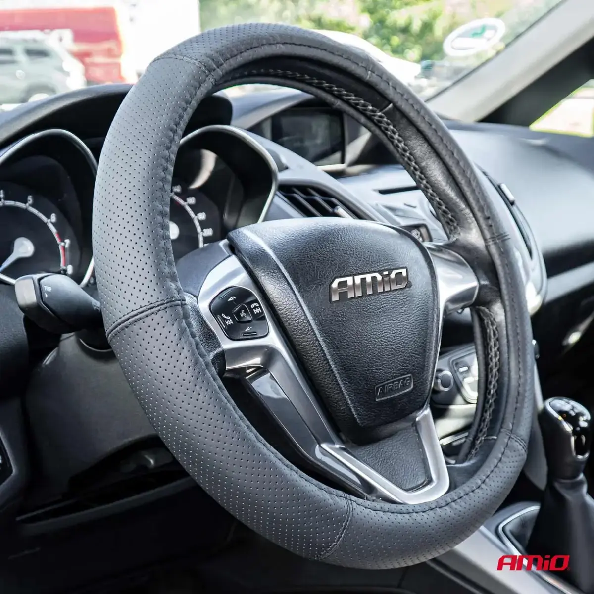 Steering wheel cover Leather Series SWC-50-M (37-39cm)
