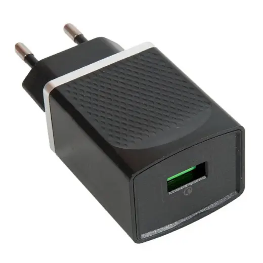 Hoco C42A Tīkla Lādētājs USB-C | USB | 18W | 3A | Quick Charge 3.0 | Melns
